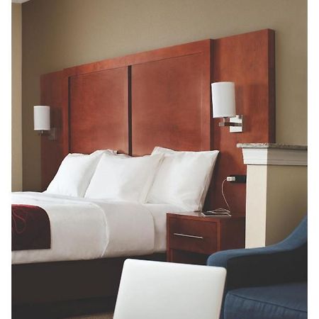 Comfort Inn & Suites Greenville I-70 Екстериор снимка