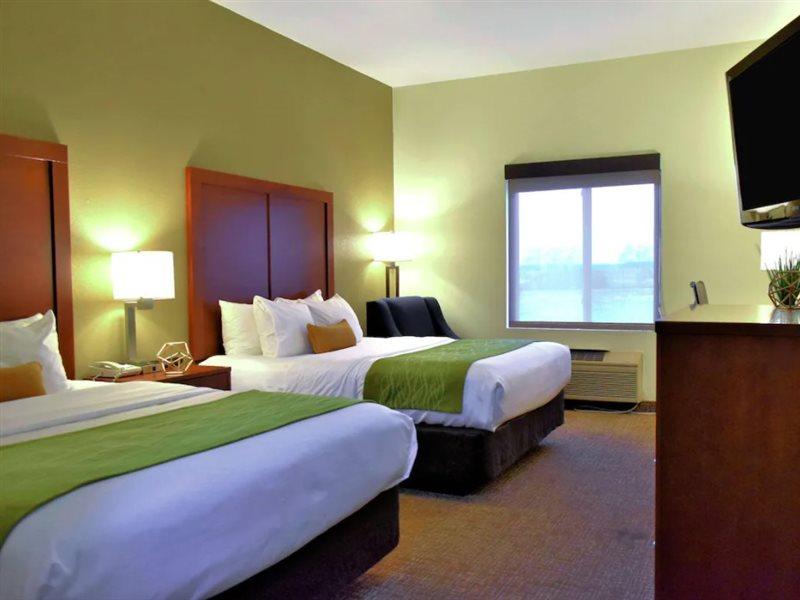 Comfort Inn & Suites Greenville I-70 Екстериор снимка