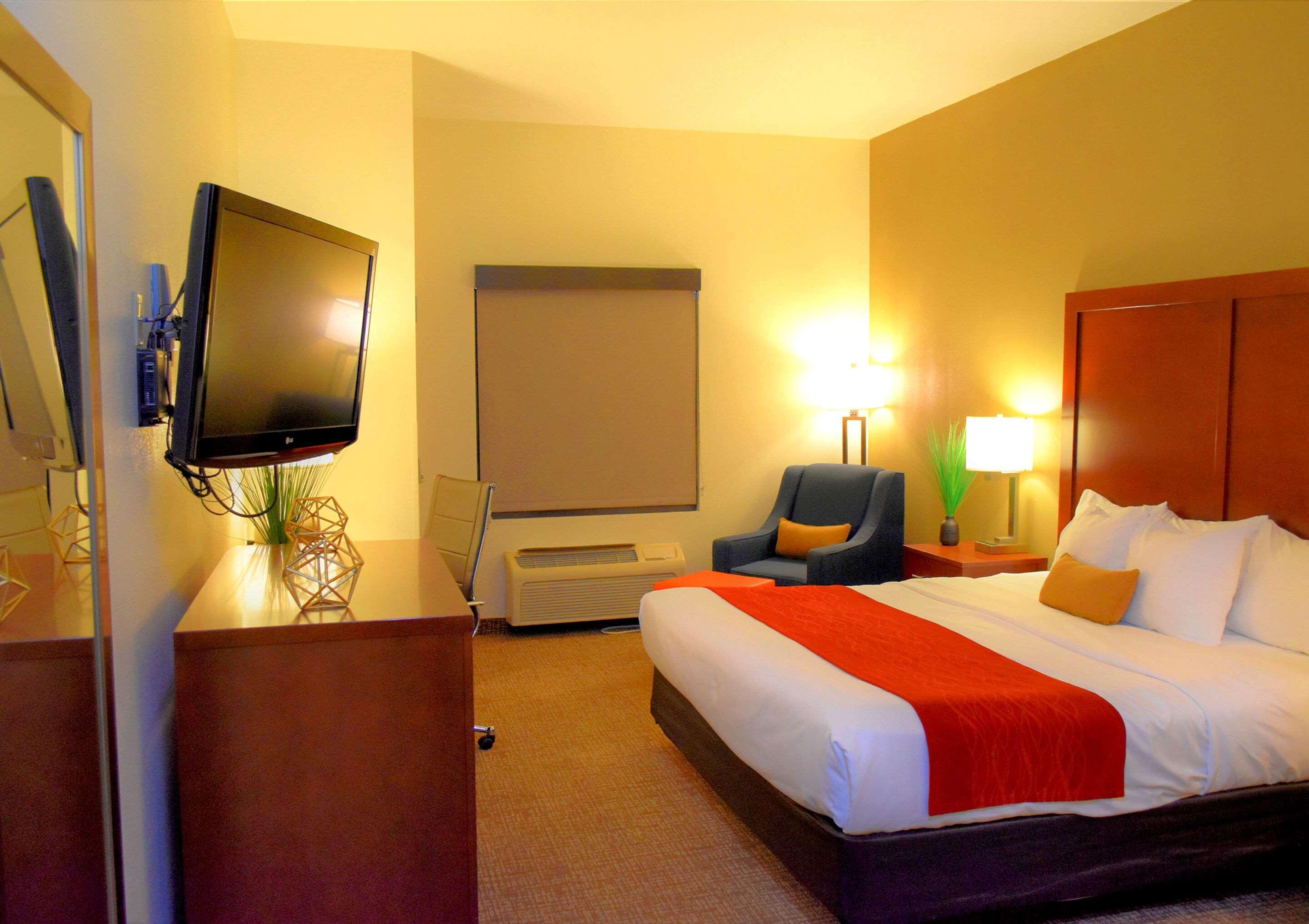 Comfort Inn & Suites Greenville I-70 Екстериор снимка