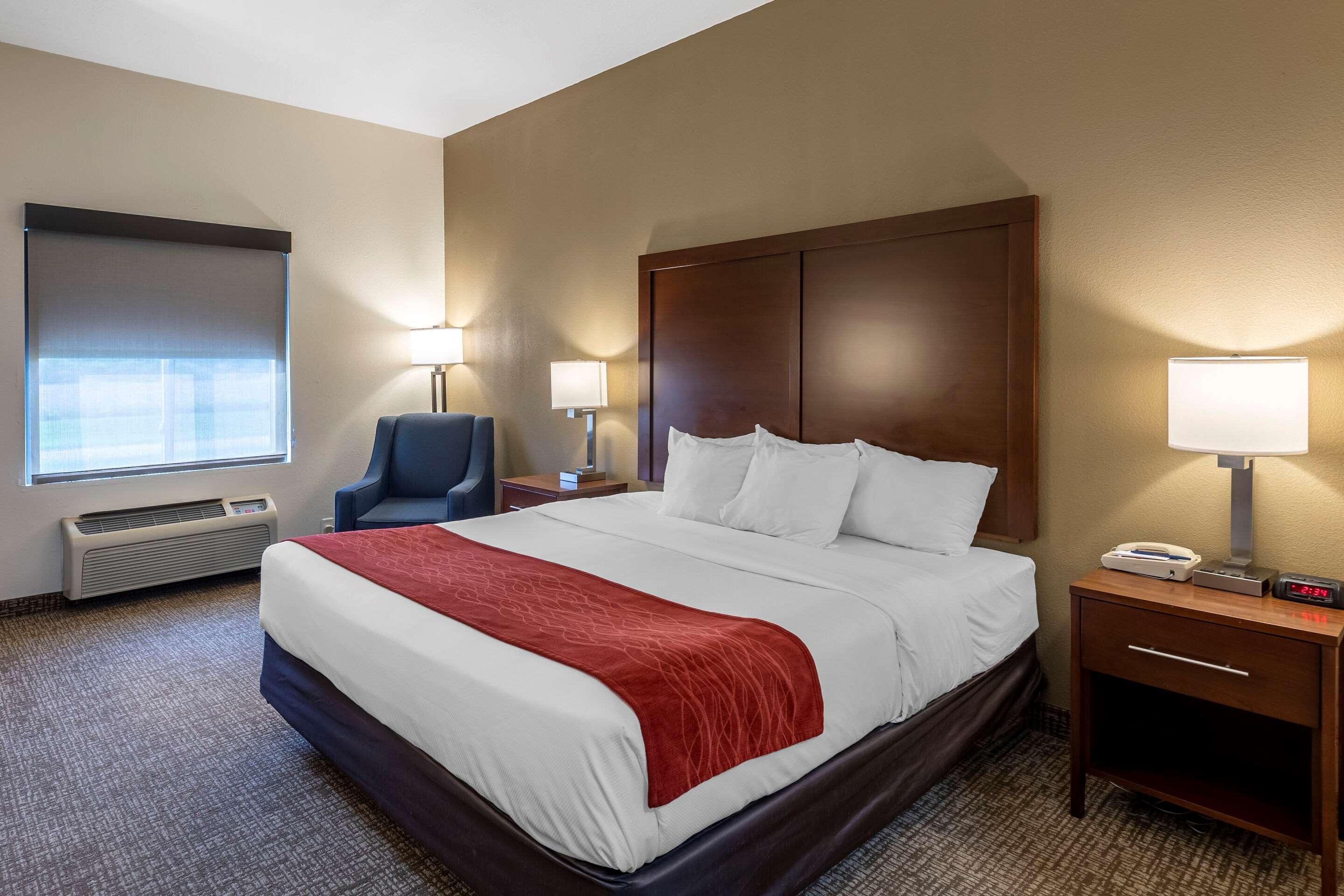 Comfort Inn & Suites Greenville I-70 Екстериор снимка