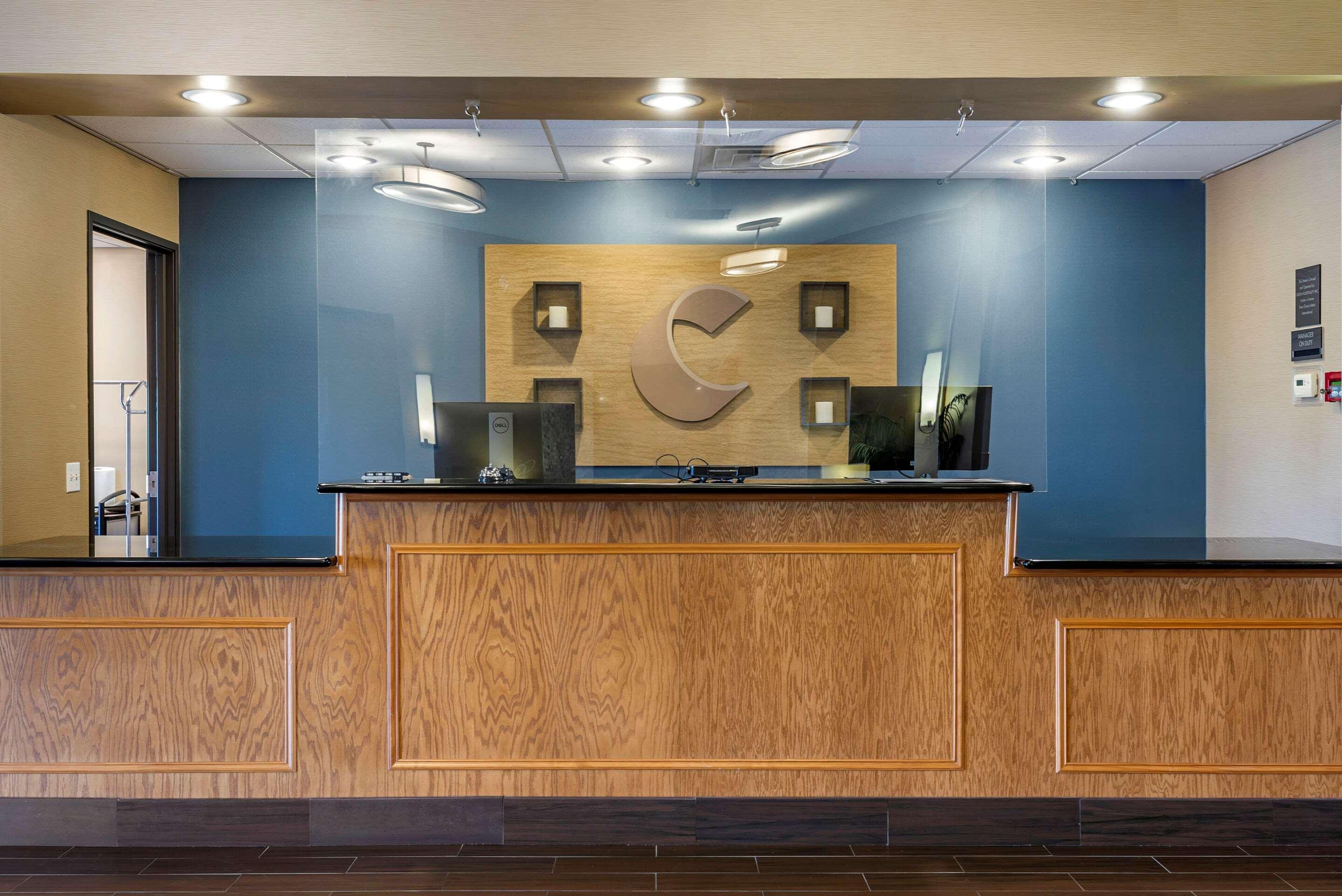 Comfort Inn & Suites Greenville I-70 Екстериор снимка